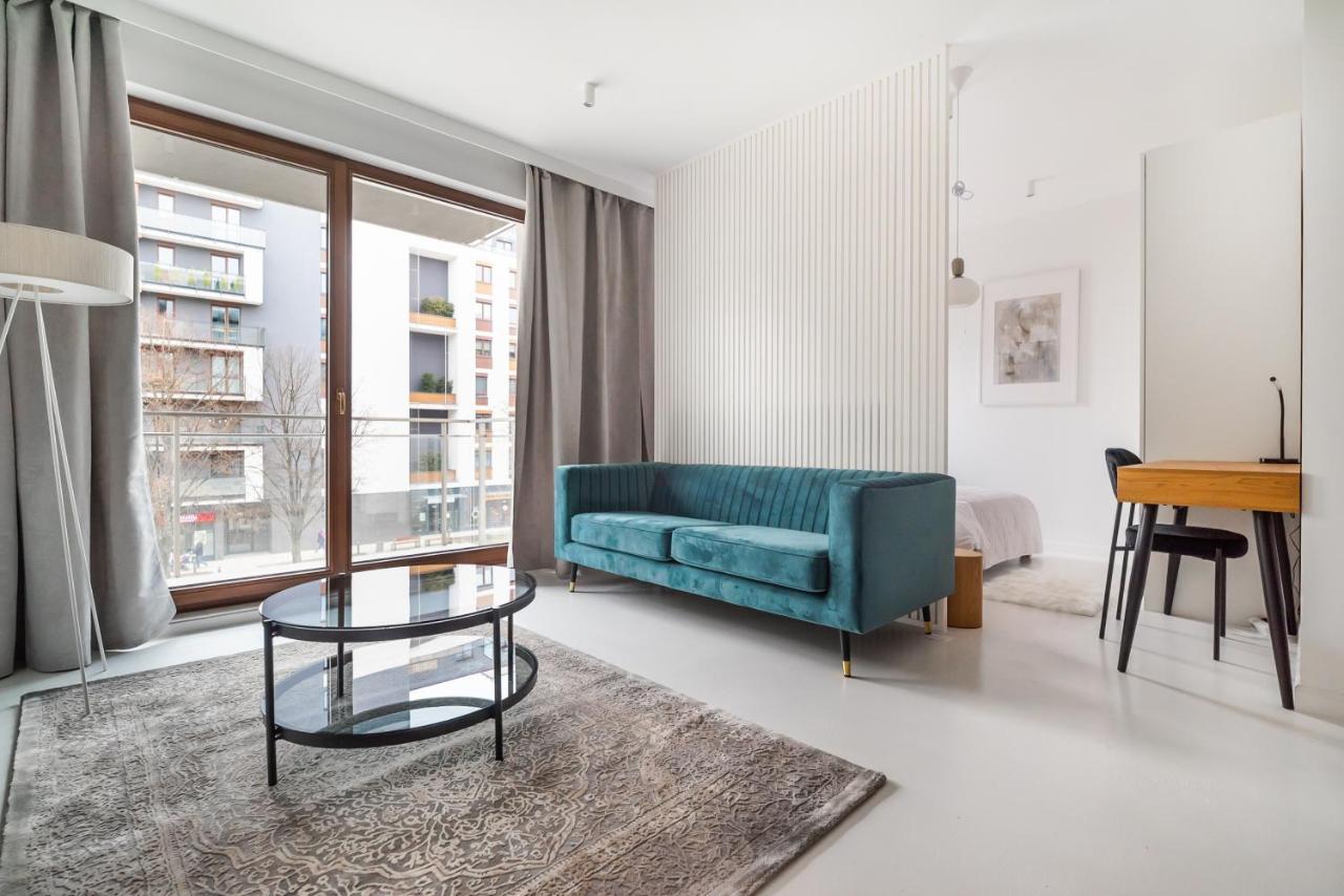 Wola Artistic Designer Apartment Варшава Экстерьер фото