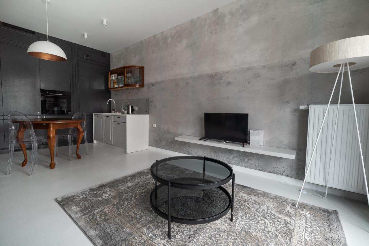 Wola Artistic Designer Apartment Варшава Экстерьер фото